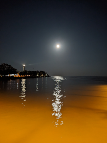Picture of the St. Simons Lighthouse at night.